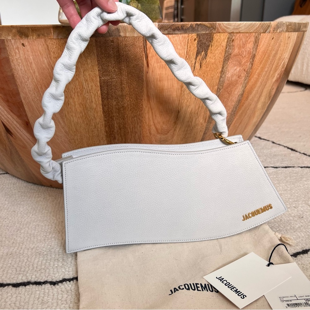 100% Authentic Jacquemus La Vague Light Grey Suede Shoulder Bag